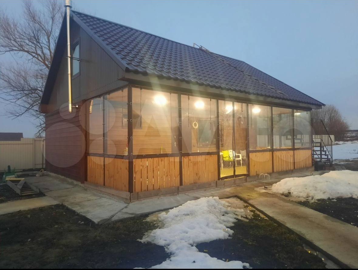 Дом вечером